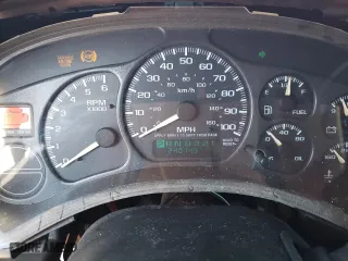 2002 GMC Sierra 1500 SLE with VIN 2GTEC19V621170940, listed as a Copart auction lot 42426364 with 240,149 mi miles and Salvage Title. Bid and sale history available at carsss.com. Image 9.