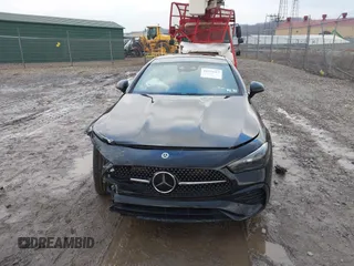 2024 Mercedes-Benz CLE z VIN W1KMJ6BB2RF035221, wystawiony jako IAAI lot #41575317 z przebiegiem 2 467 mil mil oraz . Historia ofert i sprzedaży dostępna na DreamBid. Obrazek 13.
