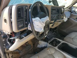 2002 Chevrolet Suburban LS with VIN 1GNFK16Z02J192587, listed as a Copart auction lot 68169004 with 0 mi miles and Non Repairable. Bid and sale history available at carsss.com. Image 8.
