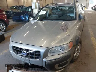 2012 Volvo XC70 3.2L with VIN YV4952BZ7C1130871, listed as a IAAI auction lot 41812602 with 182,494 mi miles and . Bid and sale history available at DreamBid. Image 6.