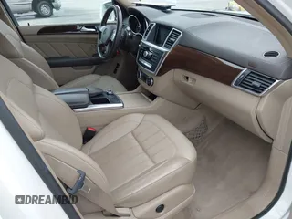 2016 Mercedes-Benz GL with VIN 4JGDF6EE9GA676180, listed as a IAAI auction lot 41976350 with 95,348 mi miles. Bid and sale history available at carsss.com. Image 5.