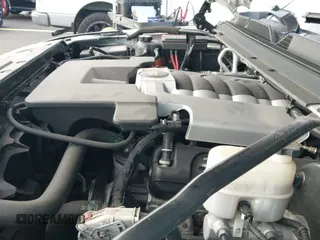 2016 Cadillac Escalade ESV Premium Collection z VIN 1GYS3JKJ6GR210873, wystawiony jako IAAI lot #43276332 z przebiegiem 48 188 mil mil oraz . Historia ofert i sprzedaży dostępna na DreamBid. Obrazek 19.