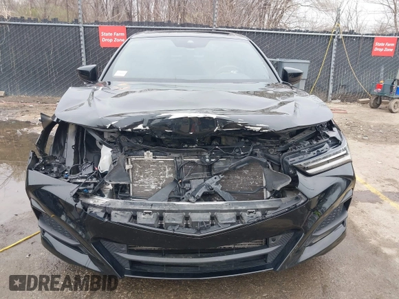 2022 Acura TLX w/A-Spec Package with VIN 19UUB6F5XNA002178, listed as a IAAI auction lot 41850627 with 68,762 mi miles and . Bid and sale history available at DreamBid. Image 12.