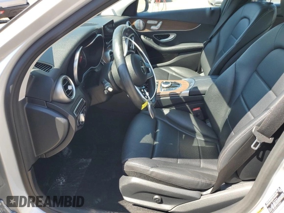 2019 Mercedes-Benz C 300 with VIN 55SWF8EB9KU310247, listed as a Copart auction lot 63183405 with 44,522 mi miles and Salvage title. Bid and sale history available at DreamBid. Image 7.
