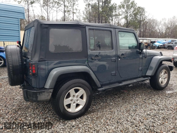 2016 Jeep Wrangler Unlimited Sport with VIN 1C4BJWDG2GL305086, listed as a Copart auction lot 48212105 with 113,001 mi miles and Salvage Title. Bid and sale history available at DreamBid. Image 3.