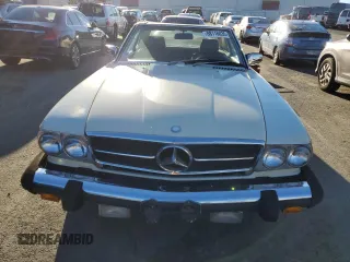 1988 Mercedes-Benz 560 SL with VIN WDBBA48D1JA079175, listed as a Copart auction lot 88116035 with 189,028 mi miles and Clean Title. Bid and sale history available at DreamBid. Image 5.