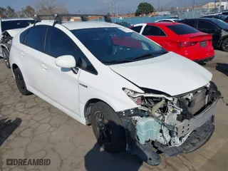 2013 Toyota Prius One with VIN JTDKN3DU9D5636515, listed as a IAAI auction lot 41505799 with 184,600 mi miles. Bid and sale history available at carsss.com. Image 1.