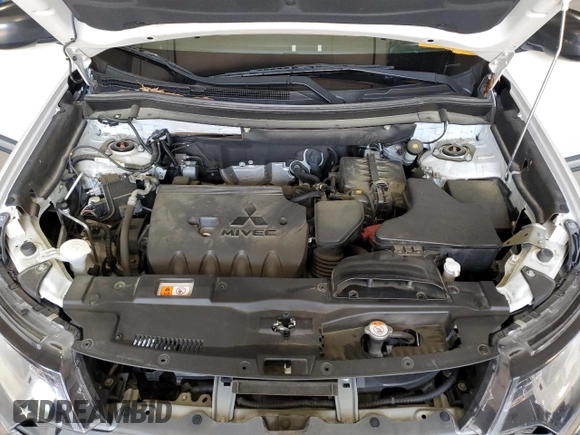 2019 Mitsubishi Outlander ES with VIN JA4AZ3A36KZ048504, listed as a Copart auction lot 59570195 with 92,473 mi miles and Salvage title. Bid and sale history available at DreamBid. Image 12.