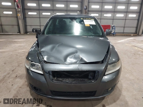 2010 Volvo V50 with VIN YV1382MW4A2521366, listed as a IAAI auction lot 41355960 with 242,749 mi miles. Bid and sale history available at carsss.com. Image 12.