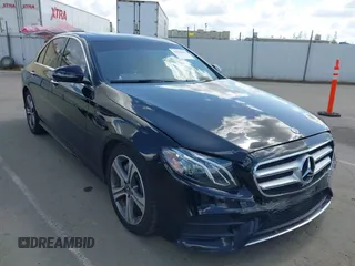 2020 Mercedes-Benz E-Class E 350 with VIN W1KZF8DB5LA810132, listed as a IAAI auction lot 41938087 with 66,645 mi miles. Bid and sale history available at carsss.com. Image 1.