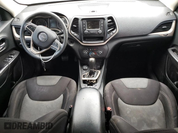 2015 Jeep Cherokee Sport z VIN 1C4PJMAB7FW622216, wystawiony jako Copart lot #57939965 z przebiegiem 179 349 mil mil oraz Czysty tytuł • Clean title. Historia ofert i sprzedaży dostępna na DreamBid. Obrazek 8.