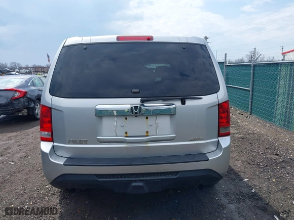 2013 Honda Pilot LX with VIN 5FNYF4H21DB076834, listed as a IAAI auction lot 41879938 with 174,219 mi miles. Bid and sale history available at carsss.com. Image 16.