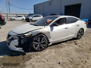 2017 Nissan Maxima Platinum with VIN 1N4AA6APXHC413205, listed as a Copart auction lot 43948945 with 0 mi miles and Salvage Title. Bid and sale history available at carsss.com. Image 1.