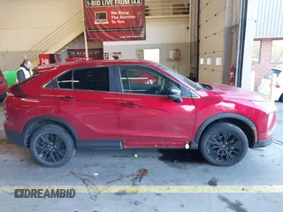 2022 Mitsubishi Eclipse Cross LE z VIN JA4ATVAA6NZ013879, wystawiony jako IAAI lot #41450278 z przebiegiem 33 830 mil mil oraz . Historia ofert i sprzedaży dostępna na DreamBid. Obrazek 14.