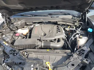 2024 Alfa Romeo Stelvio Veloce z VIN ZASPAKBN7R7D70471, wystawiony jako IAAI lot #41231215 z przebiegiem 30 393 mil mil oraz . Historia ofert i sprzedaży dostępna na DreamBid. Obrazek 10.