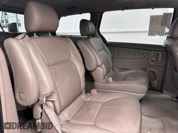 2008 Toyota Sienna XLE with VIN 5TDBK22C28S019910, listed as a Copart auction lot 47494665 with 217,246 mi miles and Clean Title. Bid and sale history available at carsss.com. Image 6.