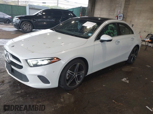 2020 Mercedes-Benz A 220 z VIN W1K3G4EB8LJ207430, wystawiony jako IAAI lot #42177595 z przebiegiem 56 148 mil mil oraz . Historia ofert i sprzedaży dostępna na DreamBid. Obrazek 17.