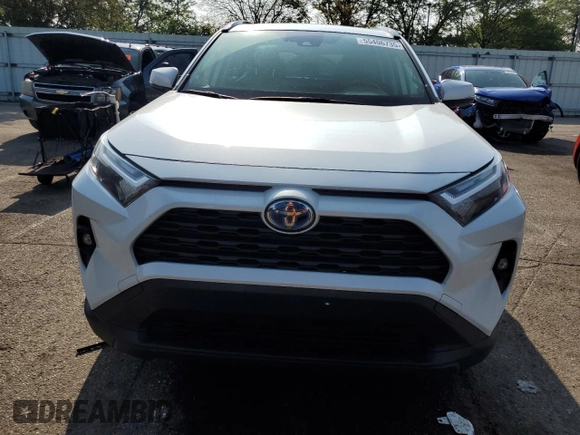 2023 Toyota RAV4 Hybrid XLE Premium z VIN JTMB6RFV7PD548983, wystawiony jako Copart lot #55406735 z przebiegiem 80 794 mil mil oraz Szkoda całkowita • Salvage title. Historia ofert i sprzedaży dostępna na DreamBid. Obrazek 5.
