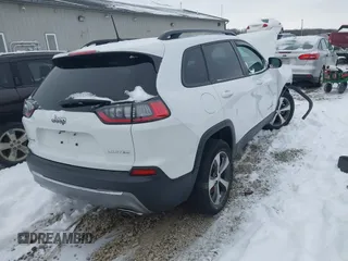 2022 Jeep Cherokee Limited with VIN 1C4PJMDN1ND524332, listed as a IAAI auction lot 41261859 with 30,970 mi miles and . Bid and sale history available at DreamBid. Image 4.