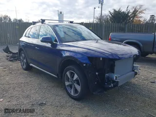 2024 Audi Q5 Premium with VIN WA1ABAFYXR2004201, listed as a IAAI auction lot 40997985 with 9,084 mi miles. Bid and sale history available at carsss.com. Image 1.