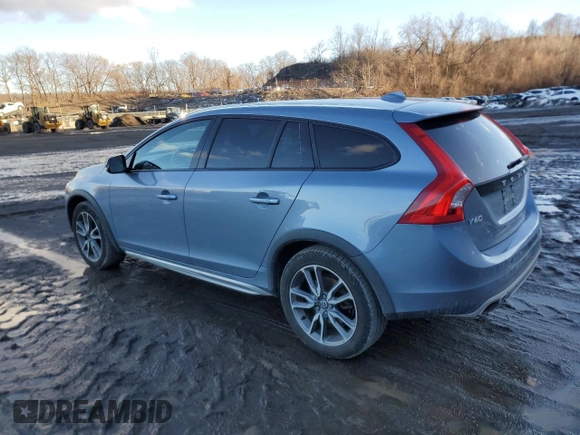 2018 Volvo V60 z VIN YV440MWK9J2053297, wystawiony jako Copart lot #43682195 z przebiegiem 66 029 mil mil oraz Szkoda całkowita • Salvage title. Historia ofert i sprzedaży dostępna na DreamBid. Obrazek 2.