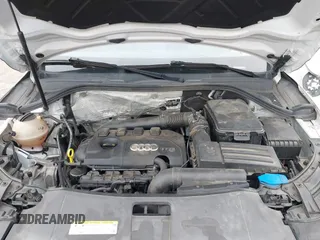 2017 Audi Q3 Premium z VIN WA1ECCFS7HR007729, wystawiony jako IAAI lot #42066580 z przebiegiem 116 460 mil mil oraz . Historia ofert i sprzedaży dostępna na DreamBid. Obrazek 10.
