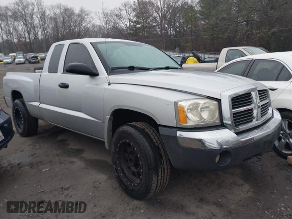 2005 Dodge Dakota SLT с VIN 1D7HE42K25S309240, выставлен на аукционе IAAI как лот 41553779 с пробегом 203 769 миль миль и . История ставок и продаж доступна на DreamBid. Изображение 1.