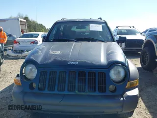 2005 Jeep Liberty Sport with VIN 1J4GL48K05W584675, listed as a IAAI auction lot 41867491 with 112,882 mi miles. Bid and sale history available at carsss.com. Image 12.