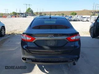 2015 Ford Fusion SE with VIN 1FA6P0H74F5120800, listed as a IAAI auction lot 42065512 with 175,875 mi miles. Bid and sale history available at carsss.com. Image 17.