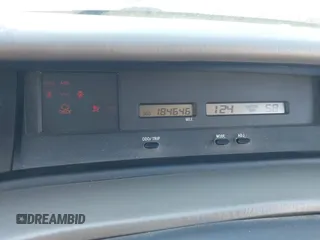 2002 Toyota Avalon XL with VIN 4T1BF28B02U262066, listed as a IAAI auction lot 41896384 with 184,646 mi miles and . Bid and sale history available at DreamBid. Image 7.