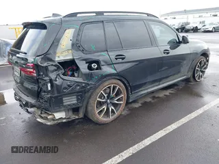 2019 BMW X7 xDrive50i z VIN 5UXCX4C58KLS35818, wystawiony jako IAAI lot #41750098 z przebiegiem 69 661 mil mil oraz . Historia ofert i sprzedaży dostępna na DreamBid. Obrazek 4.