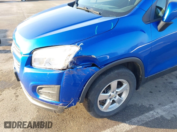 2016 Chevrolet Trax LS with VIN KL7CJNSB3GB555610, listed as a IAAI auction lot 41687384 with 95,626 mi miles. Bid and sale history available at carsss.com. Image 12.