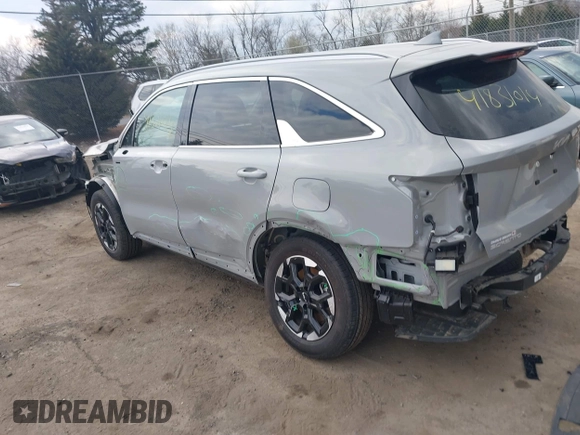 2024 Kia Sorento S with VIN 5XYRLDJC9RG258376, listed as a IAAI auction lot 41831014 with 10,340 mi miles and . Bid and sale history available at DreamBid. Image 3.