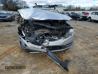 2015 Volvo V60 T5 Drive-E Premier Plus with VIN YV140MEC3F1187632, listed as a Copart auction lot 86790364 with 141,046 mi miles and Salvage Title. Bid and sale history available at carsss.com. Image 5.