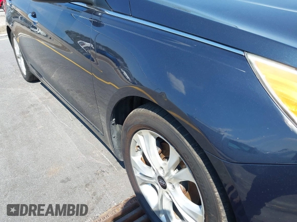2013 Hyundai Sonata Limited with VIN 5NPEC4AC6DH541950, listed as a IAAI auction lot 41805171 with 162,706 mi miles and . Bid and sale history available at carsss.com. Image 13.