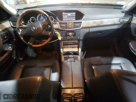 2010 Mercedes-Benz E 350 Luxury with VIN WDDHF8HB9AA234662, listed as a Copart auction lot 60023675 with 126,916 mi miles and Clean title. Bid and sale history available at DreamBid. Image 8.
