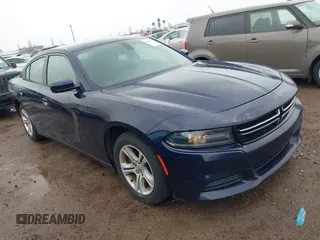 2015 Dodge Charger SE z VIN 2C3CDXBG1FH835764, wystawiony jako IAAI lot #41816384 z przebiegiem 197 501 mil mil oraz . Historia ofert i sprzedaży dostępna na DreamBid. Obrazek 1.