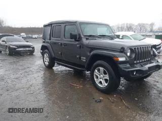 2020 Jeep Wrangler Unlimited Sport S z VIN 1C4HJXDG7LW229907, wystawiony jako IAAI lot #41715884 z przebiegiem 44 797 mil mil oraz . Historia ofert i sprzedaży dostępna na DreamBid. Obrazek 1.