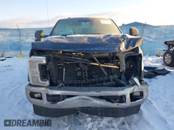 2019 Ford F-250 XL with VIN 1FT7W2B64KEC00573, listed as a IAAI auction lot 41360235 with 76,003 mi miles and . Bid and sale history available at DreamBid. Image 12.