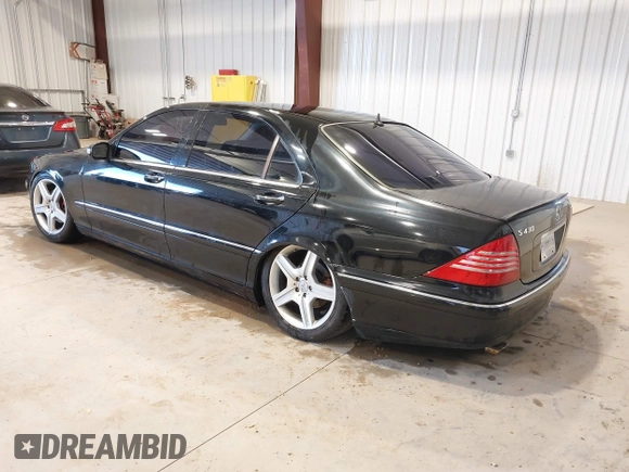 2006 Mercedes-Benz S 430 with VIN WDBNG83JX6A462023, listed as a IAAI auction lot 41711621 with Not Provided miles and . Bid and sale history available at DreamBid. Image 3.