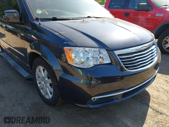 2014 Chrysler Town & Country Touring with VIN 2C4RC1BG2ER124461, listed as a IAAI auction lot 42181413 with 181,360 mi miles and . Bid and sale history available at DreamBid. Image 6.