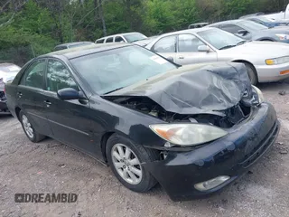 2003 Toyota Camry LE z VIN 4T1BF30K33U035912, wystawiony jako IAAI lot #41961924 z przebiegiem 201 048 mil mil oraz . Historia ofert i sprzedaży dostępna na DreamBid. Obrazek 1.
