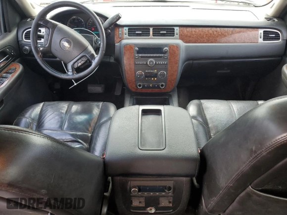 2007 Chevrolet Avalanche LT w/3LT with VIN 3GNFK12317G161729, listed as a Copart auction lot 72762134 with 321,398 mi miles and Salvage Title. Bid and sale history available at carsss.com. Image 8.