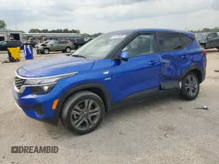 2021 Kia Seltos LX z VIN KNDEPCAA0M7045754, wystawiony jako Copart lot #53115485 z przebiegiem 31 741 mil mil oraz Szkoda całkowita • Salvage title. Historia ofert i sprzedaży dostępna na DreamBid. Obrazek 1.
