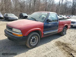 1998 Chevrolet S-10 with VIN 1GCCS144GWK148476, listed as a Copart auction lot 48180025 with 0 mi miles and Salvage Title. Bid and sale history available at carsss.com. Image 1.