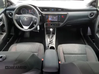 2019 Toyota Corolla L z VIN 5YFBURHE4KP944300, wystawiony jako Copart lot #55816195 z przebiegiem 56 951 mil mil oraz Szkoda całkowita • Salvage title. Historia ofert i sprzedaży dostępna na DreamBid. Obrazek 8.