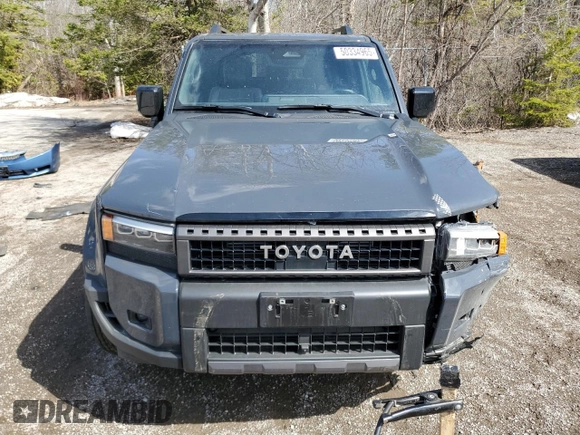 2024 Toyota Land Cruiser z VIN JTEABFAJXR5000883, wystawiony jako Copart lot #50334965 z przebiegiem Nie podano mil oraz Szkoda całkowita • Salvage title. Historia ofert i sprzedaży dostępna na DreamBid. Obrazek 5.
