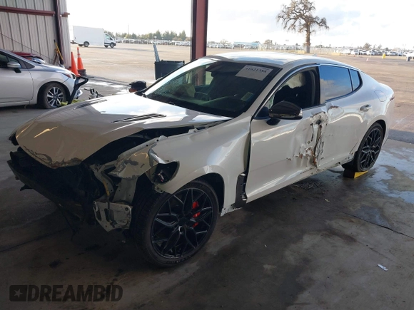 2018 Kia Stinger GT with VIN KNAE35LC7J6022637, listed as a IAAI auction lot 41621388 with 36,905 mi miles. Bid and sale history available at carsss.com. Image 2.