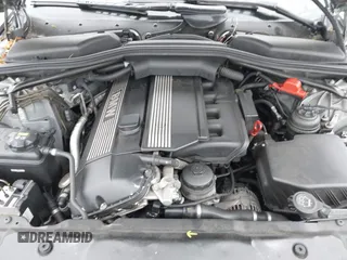 2005 BMW 5 Series 530i with VIN WBANA73585CR59264, listed as a IAAI auction lot 41567613 with Not Provided miles and . Bid and sale history available at carsss.com. Image 10.