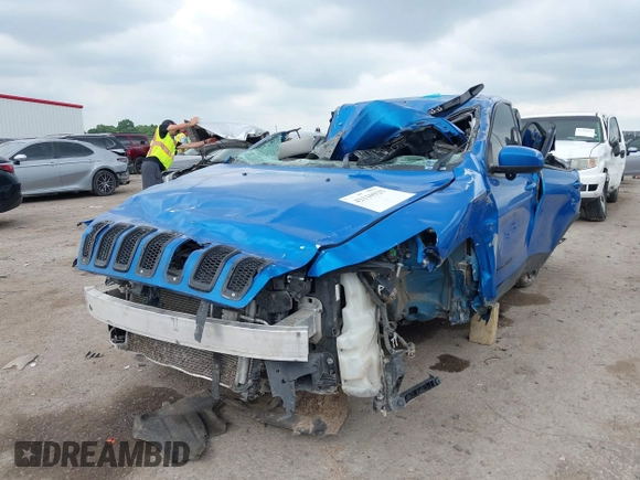 2018 Jeep Cherokee Latitude with VIN 1C4PJLCX5JD620455, listed as a IAAI auction lot 42110925 with Not provided miles and . Bid and sale history available at DreamBid. Image 18.